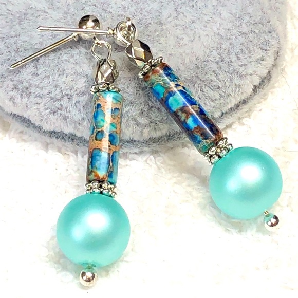 🦋✨Blue sea sediment Jasper and baby blue pearl like earrings -very pretty - Picture 3 of 8